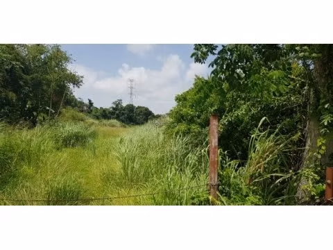 Valle Hermoso, Brisas del Campo