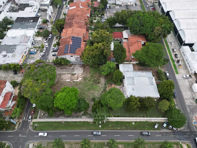Venta casa en Obarrio, Ave. Ricardo Arango y calle 60, terreno 1,784m2