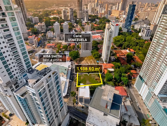 Terreno en Bella Vista 1,938.60 m2