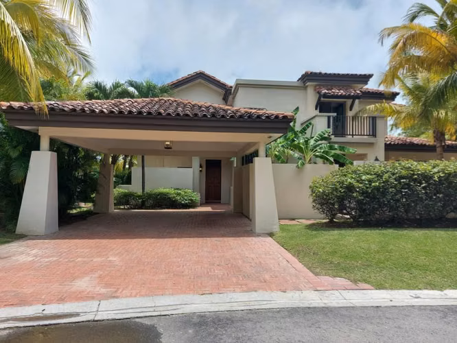 CASAS / APTOS / MANSIÓNES EN BUENAVENTURA, PLAYA ESCONDIDA, DECAMERON Y OTROS