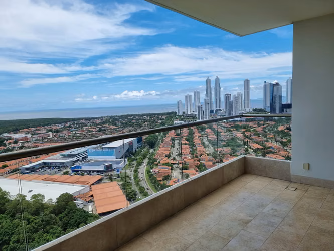 Venta de Apartamento en Santa María, PH Greenview. Rebajado