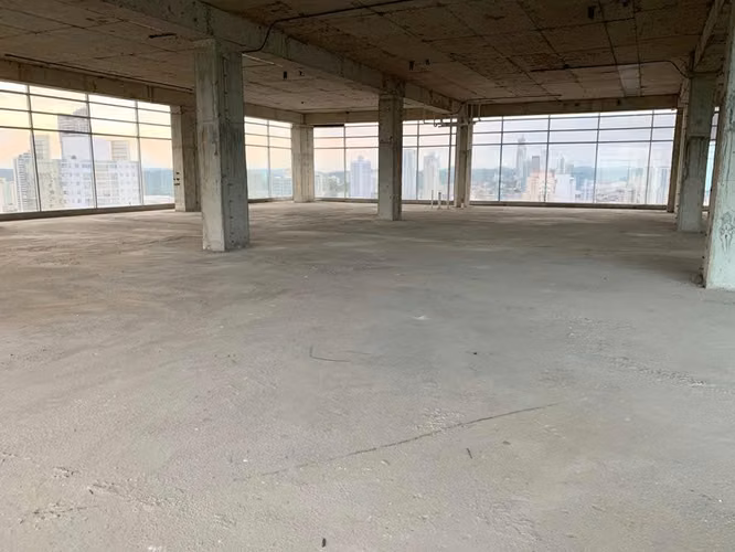 Venta Oficina en Obarrio, Sortis Business Tower, 834m2