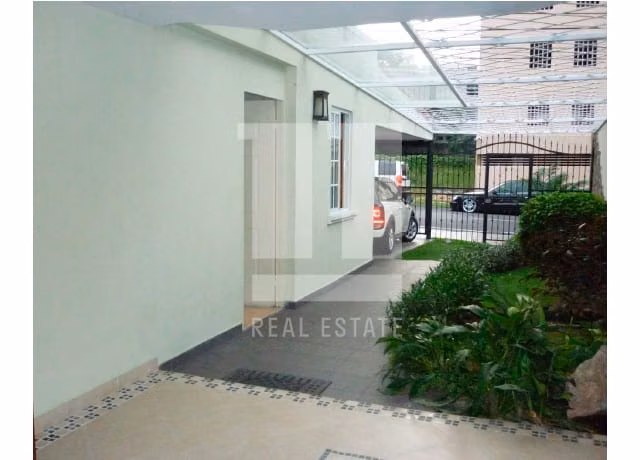 Se vende Casa Duplex en Obarrio