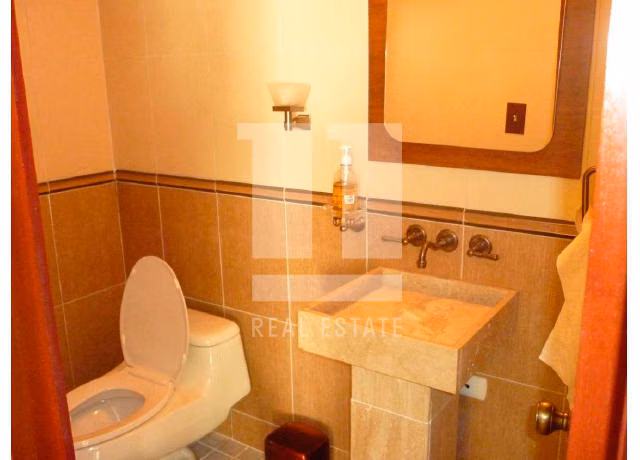 Se vende Casa Duplex en Obarrio