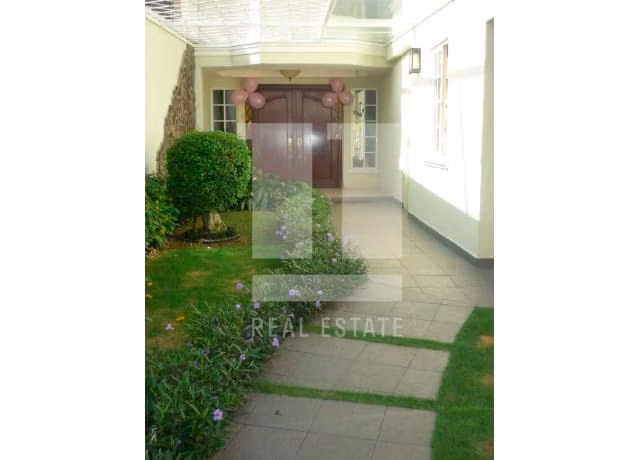 Se vende Casa Duplex en Obarrio