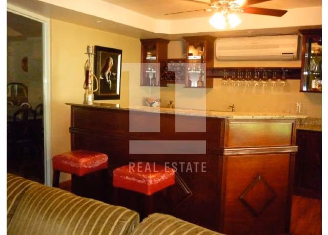 Se vende Casa Duplex en Obarrio