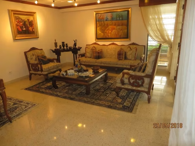 Casa en Betania, La Alameda, 3 rec., 720m2