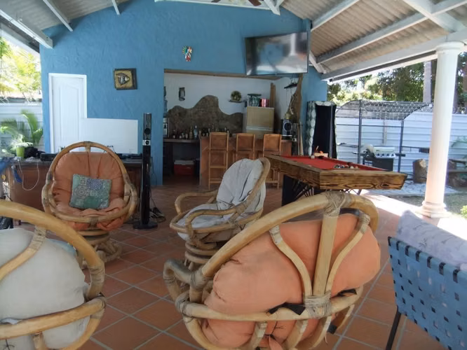 Venta de Casa en Coronado, con terreno de 1,250m2