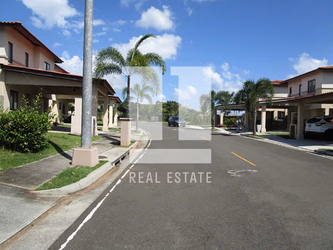 Se Vende Casa en Panamá Pacifico, Woodlands - Imagen 4
