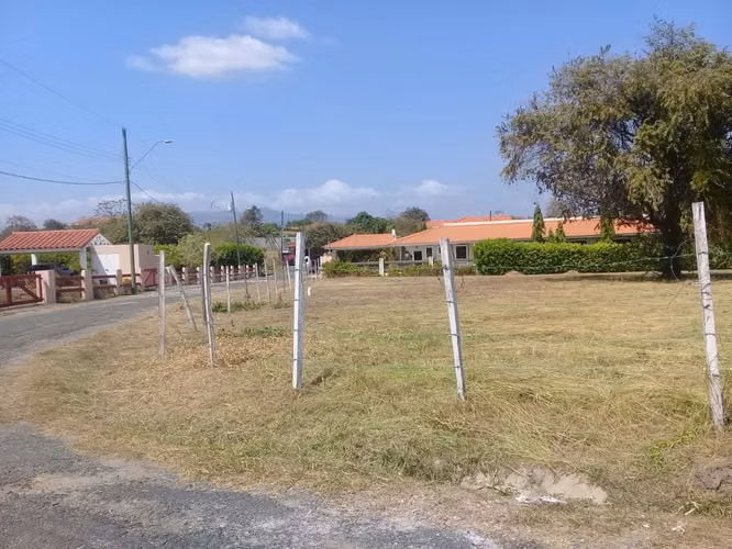 Land in Coronado, Bahía Serena, 1,240m2 on the corner
