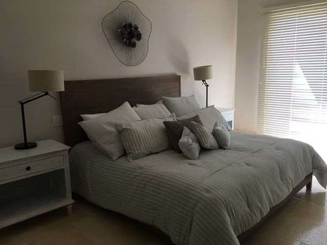 SE ALQUILA APARTAMENTO DE REVISTA FRENTE AL MAR BUENAVENTURA - Imagen 6