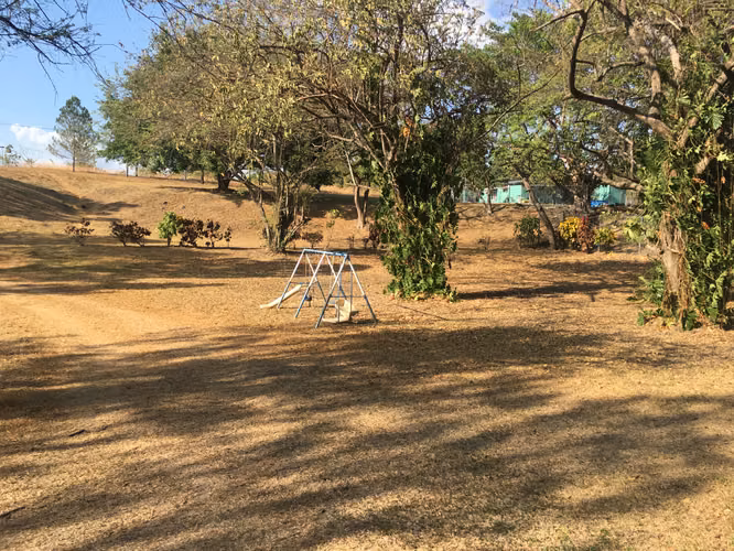 VENDO LOTE EN CONJUNTO RESIDENCIAL EN LAS LAJAS