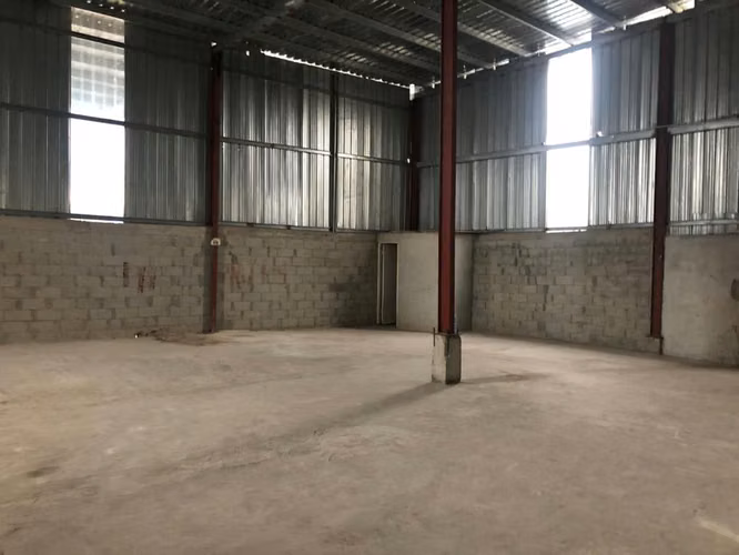 Se alquila  Bodega en Parque Industrial - Mañanitas