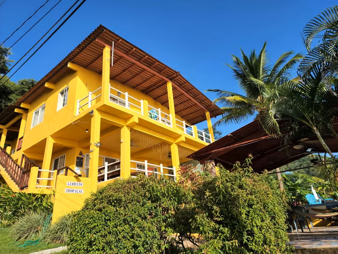 Hotel Boutique en Venta :11 habitaciones, Edificio+Negocio+Terreno
