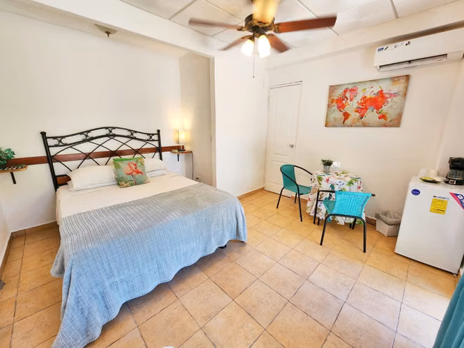 Hotel Boutique en Venta :11 habitaciones, Edificio+Negocio+Terreno