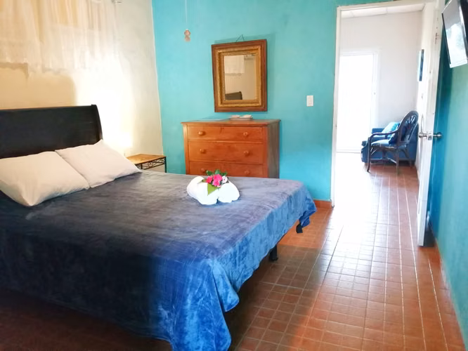 Hotel Boutique en Venta :11 habitaciones, Edificio+Negocio+Terreno
