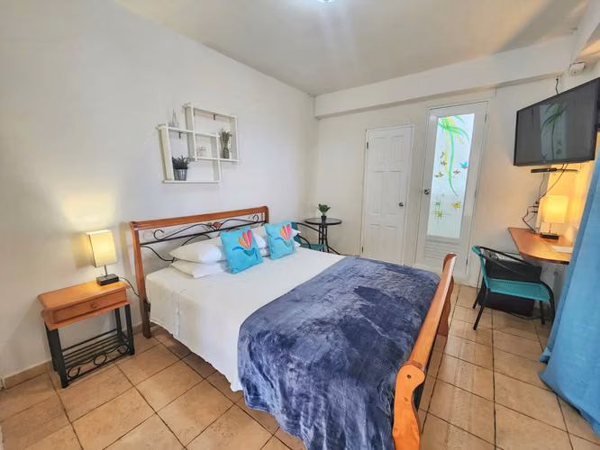 Hotel Boutique en Venta :11 habitaciones, Edificio+Negocio+Terreno