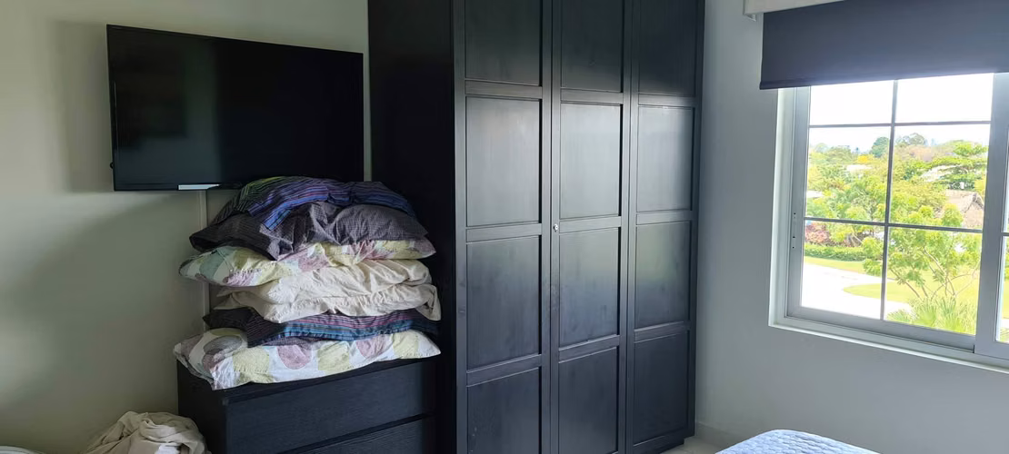 VENDO APARTAMENTO. BIJAO. MIRAFLORES. PLAYA. GOLF. PADEL.