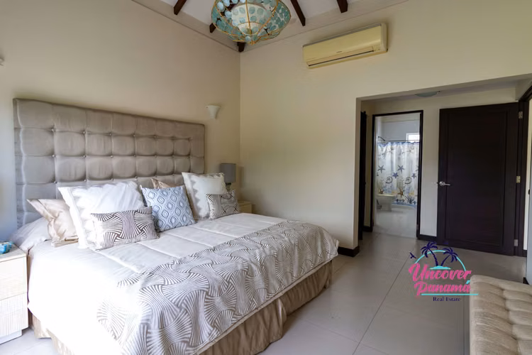 ¿Buscas una casa amplia acogedora  y…especial?  Mira esto. - Imagen 9