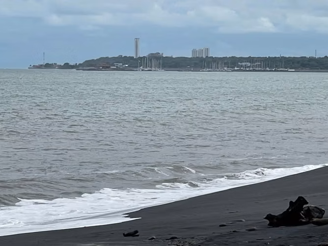 Venta Terreno frente al mar en Costa Esmeralda, San Carlos, 17,000m2 - Imagen 4