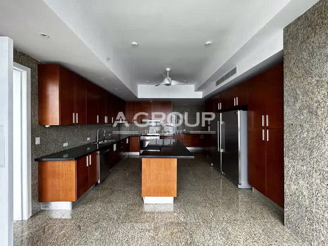 The Point - Punta Paitilla - Se vende apartamento