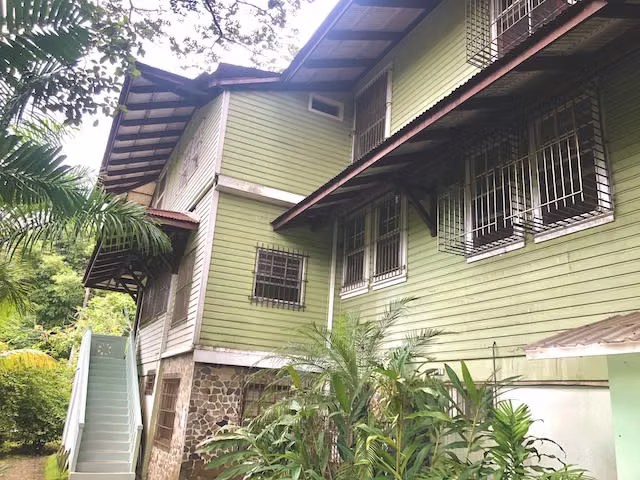 Venta Casa en Herrick Heights, Ancón, 3 rec., 378m2