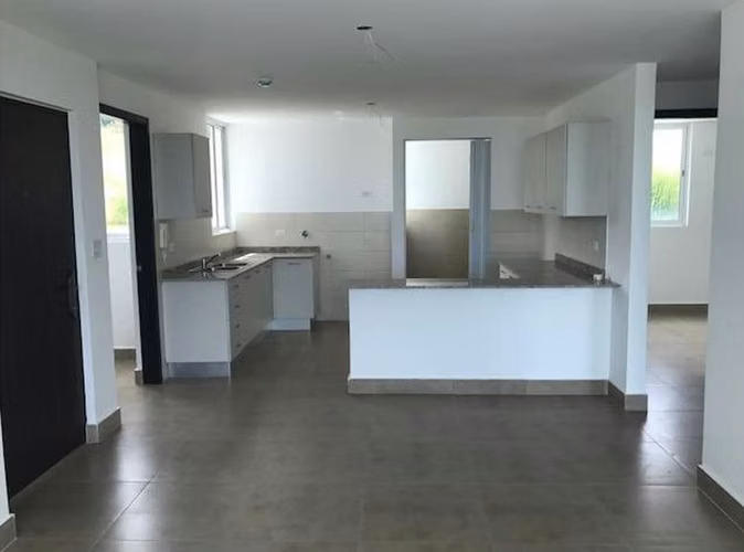 Venta Apartamento en San Carlos, PH Coral Fontanella del Mar, 82m2 - Imagen 2