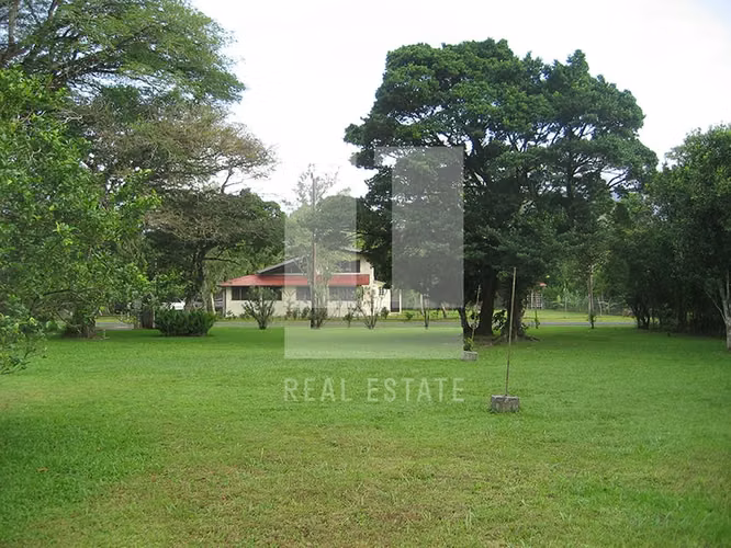 Casa con rio en El valle de Anton en terreno de 11,073.90 m2 - Imagen 17