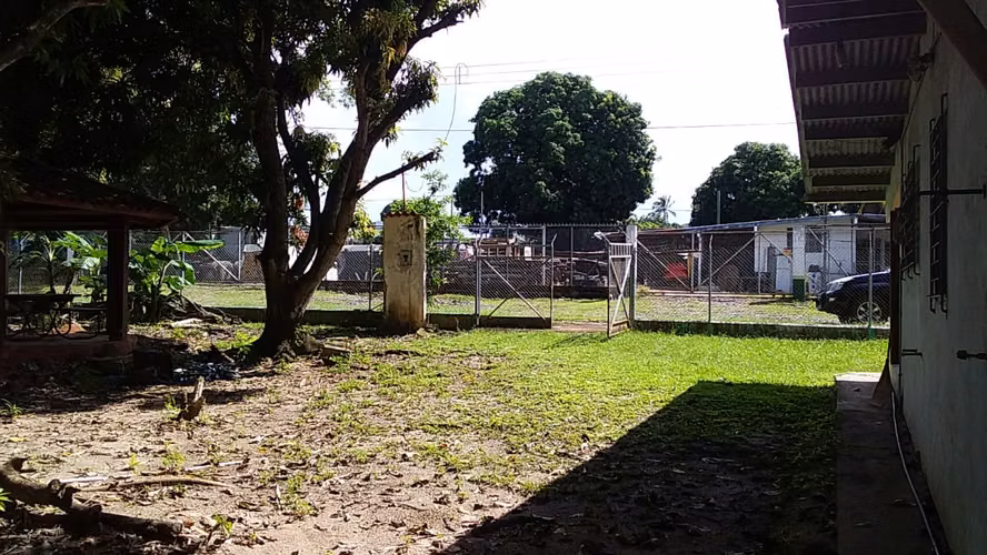Terreno con construcción en Chame, 975m2