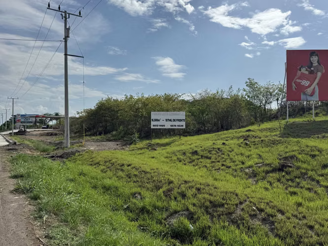 SE VENDE   LOTE EN AGUADULCE - IDEAL PARA USO COMERCIAL
