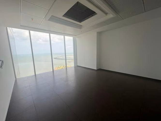 Venta de Oficinas con Vista al Mar en Torre BOC – 423 m² y Otras Opciones Desde $205,920
