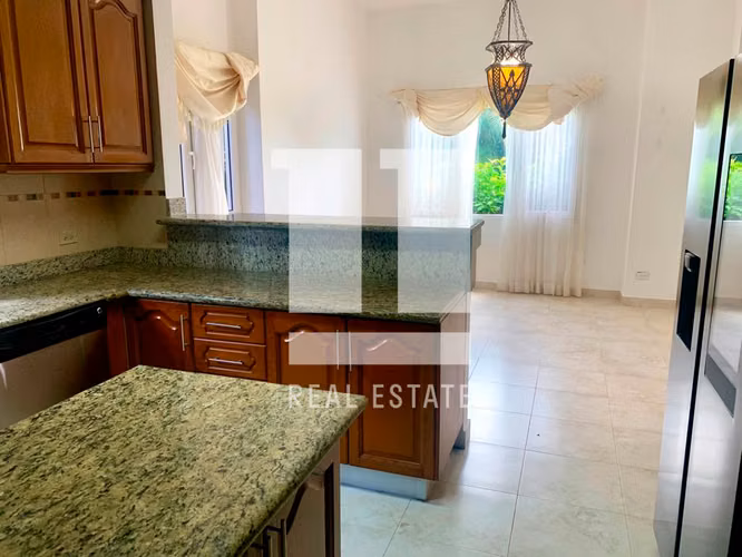 Se vende Casa en Tucan Country Club - Imagen 10