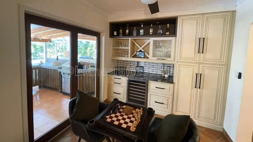 Villa Duplex a la venta en Playa Blanca, Panamá.