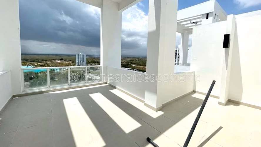 Venta de Penthouse con vista al mar en PH Terrazas, Playa Blanca