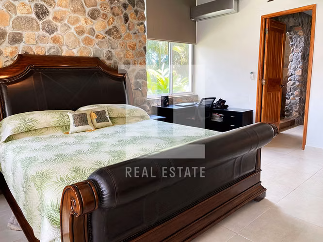 Se vende Casa de playa en Punta Barco