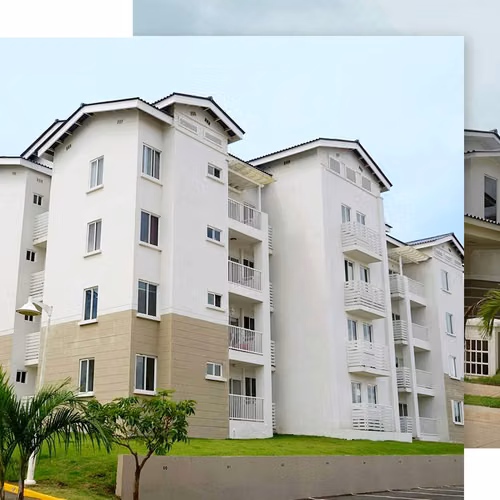 Se vende apartamento en Playa Dorada P.H Altamira Arraijan