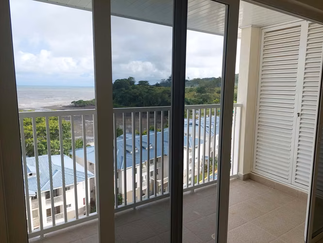 Se vende apartamento en Playa Dorada P.H Altamira Arraijan