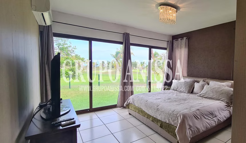 Se Vende Casa de Playa con Piscina en Vistamar San Carlos