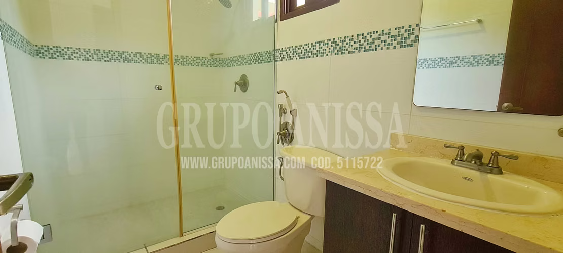 Se Vende Casa de Playa con Piscina en Vistamar San Carlos