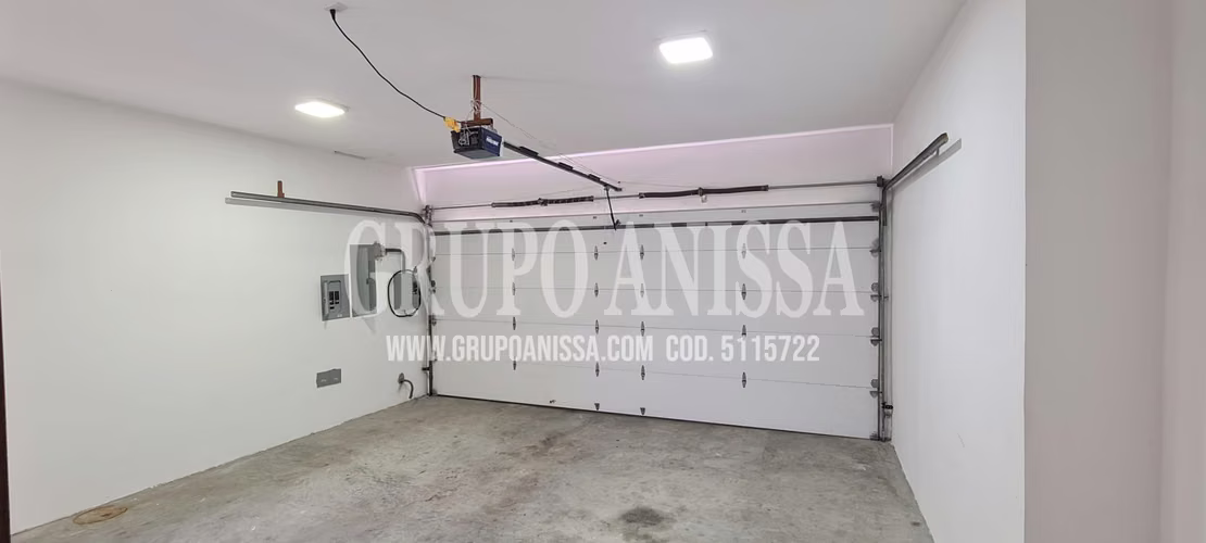 Se Vende Casa de Playa con Piscina en Vistamar San Carlos