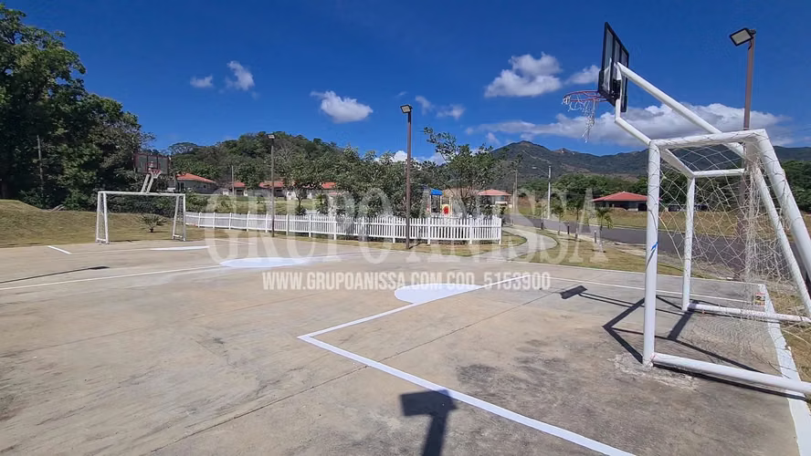 Se Vende Hermosa Casa Campestre con Piscina en Bejuco Chame
