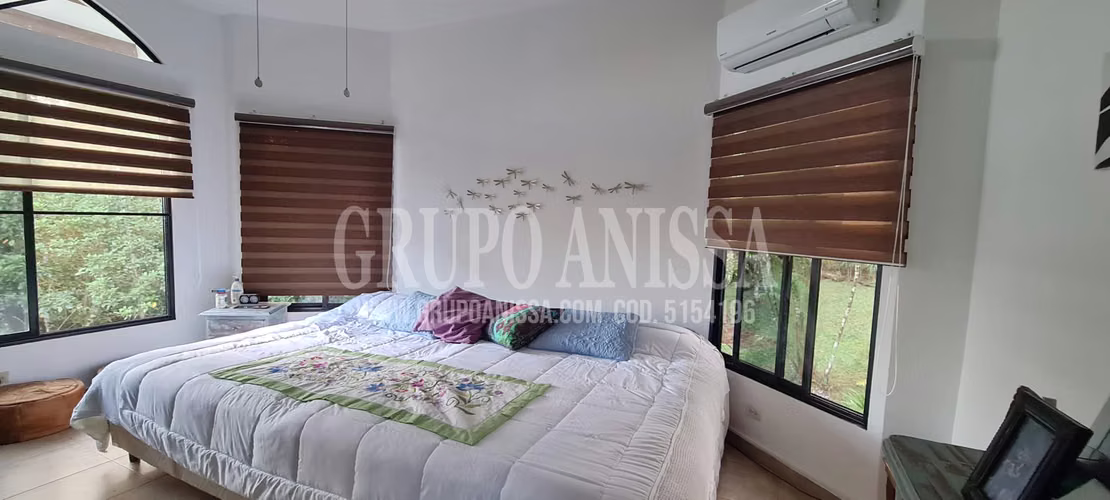 Oportunidad! Se Vende Hermosa Casa en Cerro Azul