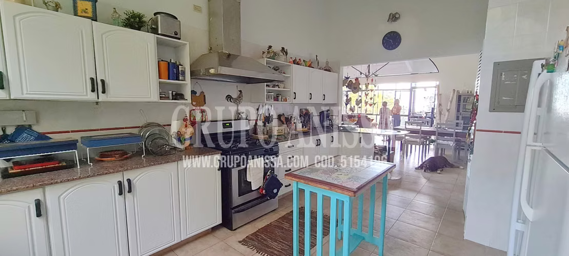 Oportunidad! Se Vende Hermosa Casa en Cerro Azul