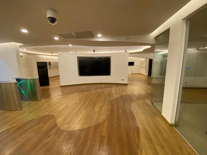 EDIFICIO COMERCIAL | VÍA ESPAÑA