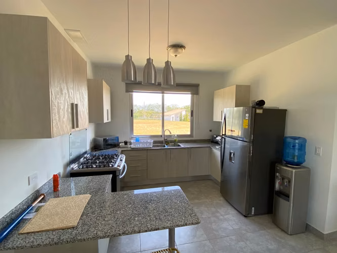 PUNTA BARCO CASA NUEVA EN VENTA