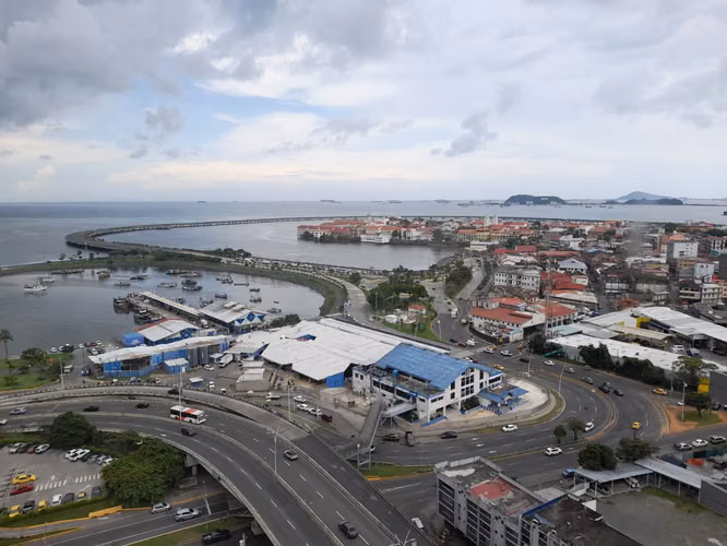 OFICINA  O APARTAMENTO A PH BAY VIEW AVENIDA BALBOA - Imagen 2