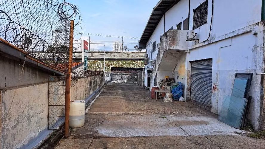Se venden oficinas con galera en transistmica