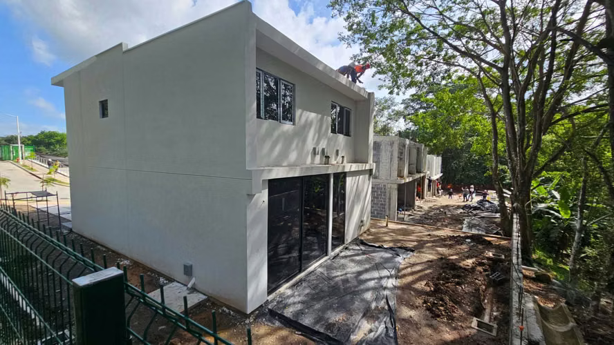 Duplex en Albrook en medio del Bosque - Imagen 2