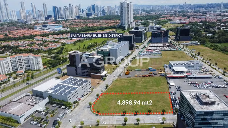 Terreno en Santa Maria Business District - Se vende