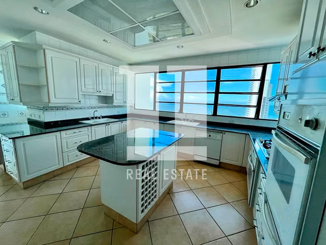 Se Vende Apartamento en Coco del Mar, Panamar